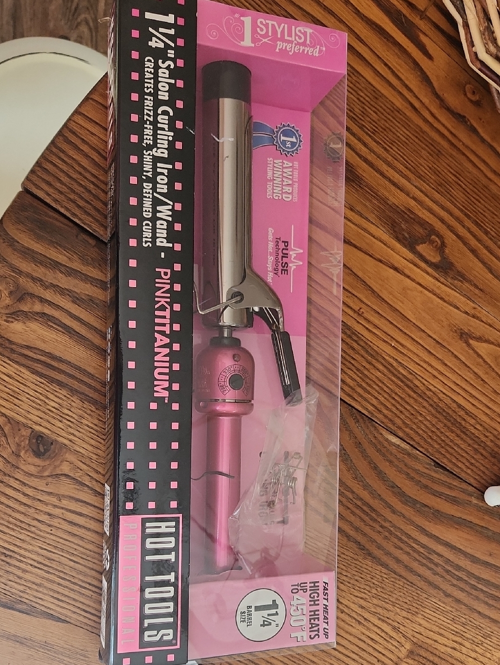 Hot Tools Pink Titanium 1¼" Curling Iron – Pink
